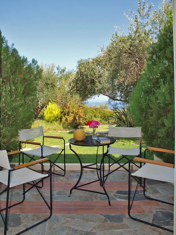קליבס Artemis Apartments מראה חיצוני תמונה