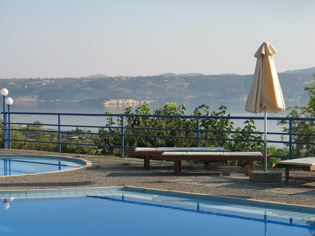 קליבס Artemis Apartments מראה חיצוני תמונה