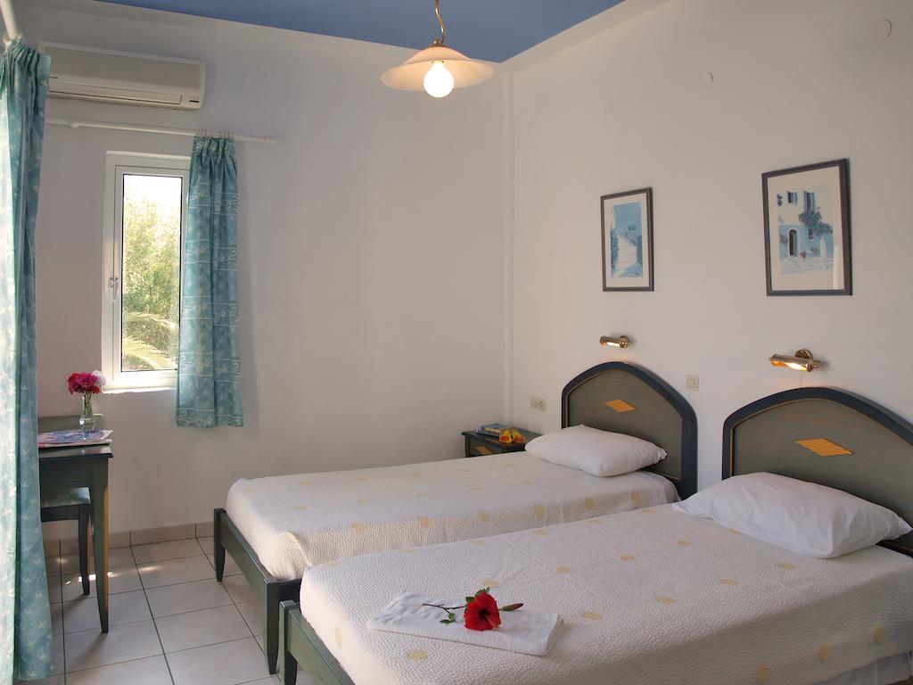 קליבס Artemis Apartments מראה חיצוני תמונה